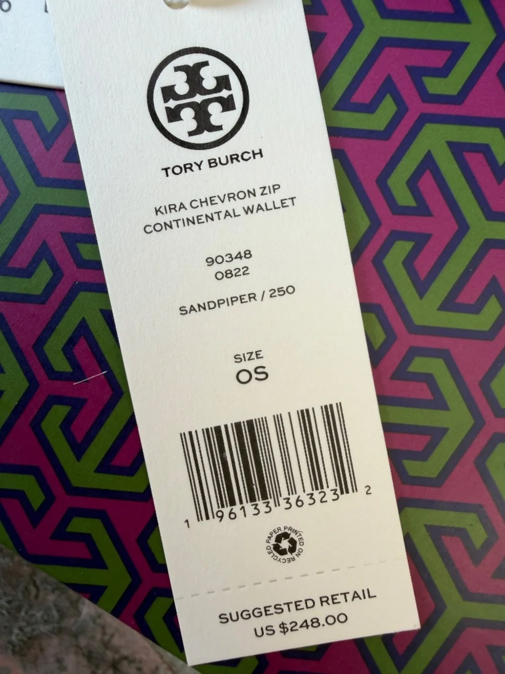 TORY BURCH - KIRA CHEVRON ZIP CONTINENTAL WALLET - SANDPIPER / 250 -NEW WITH TAG